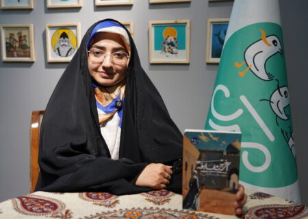 آموزش ادبیات جنگ در کنار ادبیات صلح به بچه‌ها؛ جنگ در نظر ما دفاع است