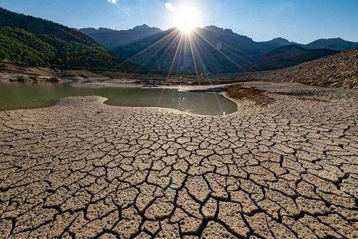 خشکسالی دامن‌گیر تهران شد؛ کاهش حداکثری فشار یا قطعی آب؟