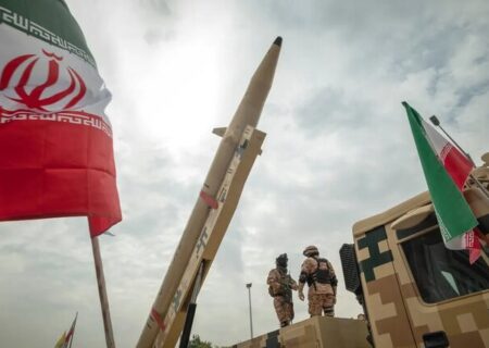 دستگاه دیپلماسی و نیروهای مسلح دو بال اصلی کشور در مقابله با رژیم صهیونیستی