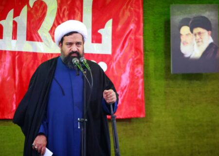 امام جمعه چهارباغ: اجازه نمی‌دهیم، نقشه‌های شوم منافقین به ثمر بنشیند