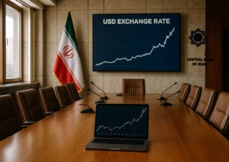 بازار دلار؛ میدانی که دولت خود بازیگر و داور آن است