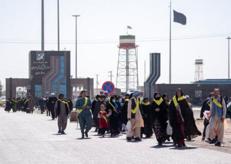غربالگری و واکسیناسیون زائران افغانستانی و پاکستانی در مرزها