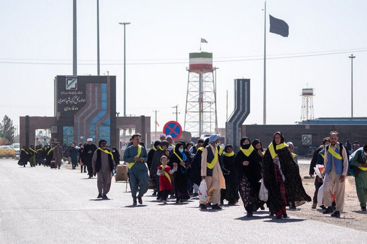 غربالگری و واکسیناسیون زائران افغانستانی و پاکستانی در مرزها