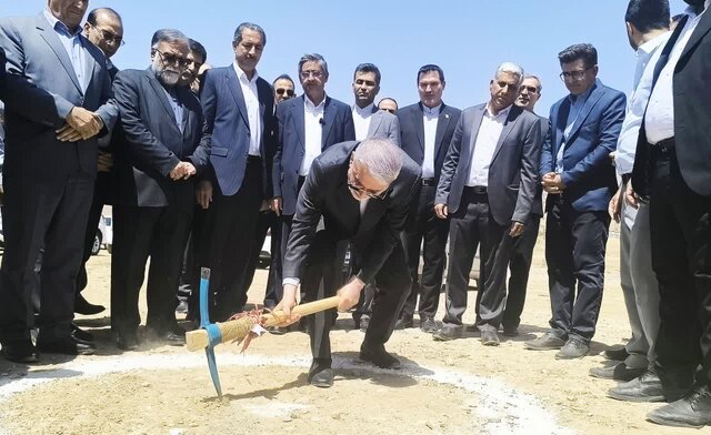 کلنگزنی احداث اولین واحد تولید کود کلات در ایران