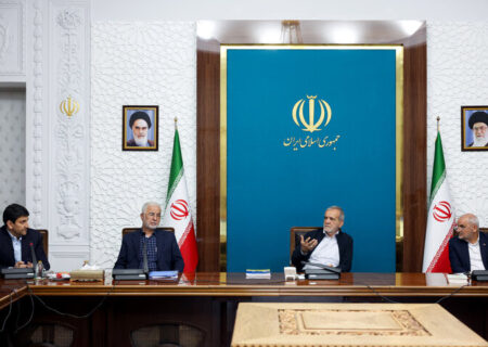 پزشکیان: همکاری همه نهادها در پروژه‌های ملی داده‌محور الزامی است