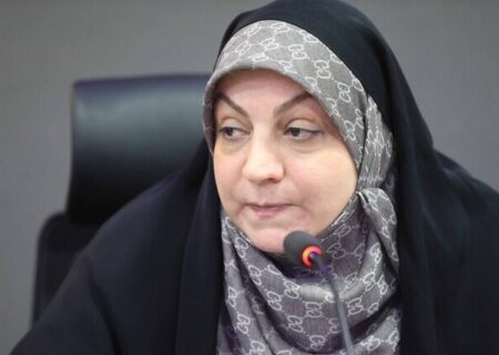 شاعران کودک و نوجوان در نقش معلمی گیر کرده‌اند؛ لزوم هوشمندسازی مخاطب