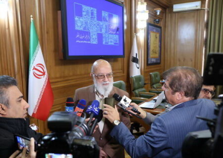 نظر چمران در مورد به‌کارگیری بانوان به عنوان راهبران مترو
