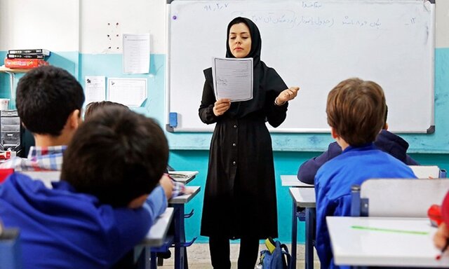 ۸ دلیل مخالفت با افزایش سقف سن ورود به دانشگاه‌های تربیت معلم