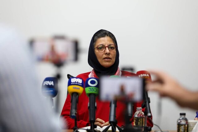 مظفر: فوتسال بانوان بی‌انگیزه و بیمار شده