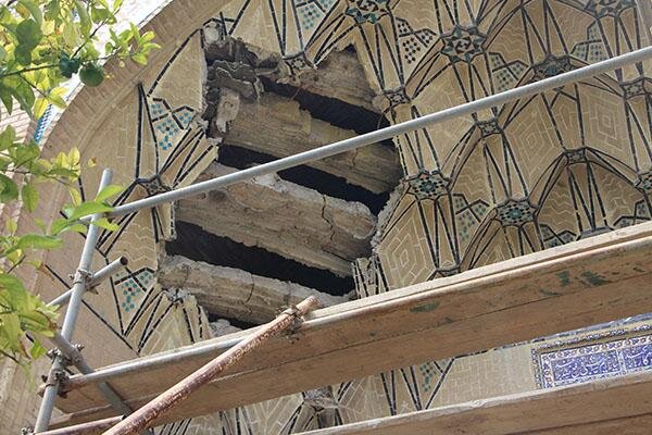 مُقرنسهای بنای «قوامی» حافظیه فرو ریخت!