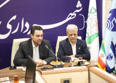 آغاز اجرای فیبر نوری در گرمدره؛ اتصال ۱۰۰ درصدی شهر به دولت الکترونیک