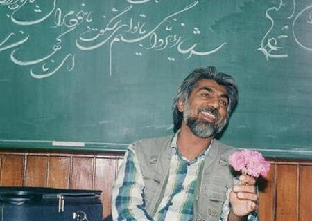 قیصر از تجربه کردن نمی‌ترسید؛ شعر قیصر همچنان خواندنی، به‌روز و زنده
