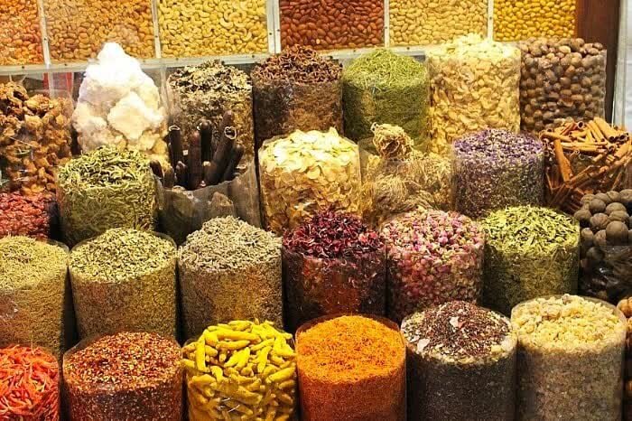 عطاریها حق فروش داروهای ترکیبی را ندارند