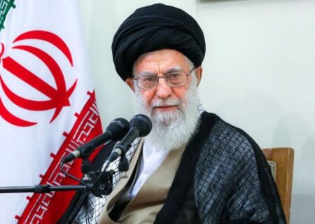 رهبر انقلاب: در ترویج و آموزش نماز از ابزارهای نوین بهره‌گیری شود