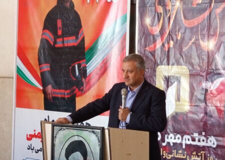آتش‌نشانان با ایثار و فداکاری، آرامش را در بروز حوادث به جامعه بازمیگردانند