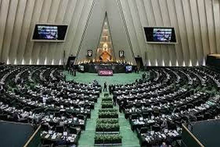 تعطیلی پنجشنبهها مجددا به کمیسیون اجتماعی مجلس ارجاع شد