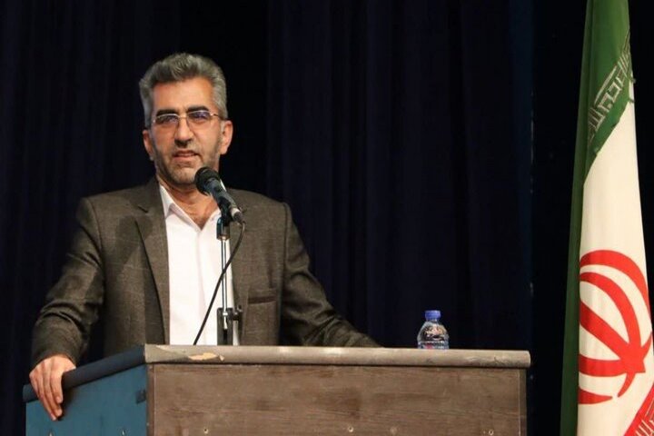 آینده روشن در گرو تحصیل و تلاش است