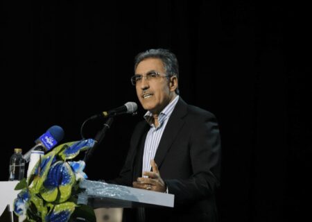 علیزاده: تعدد نرخ ارز عامل فساد و مشکل برای صادرکنندگان است