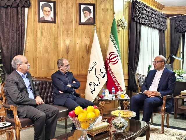 استاندار کرمانشاه: در خدمترسانی هیچ تفاوتی میان شهروندان قائل نیستیم