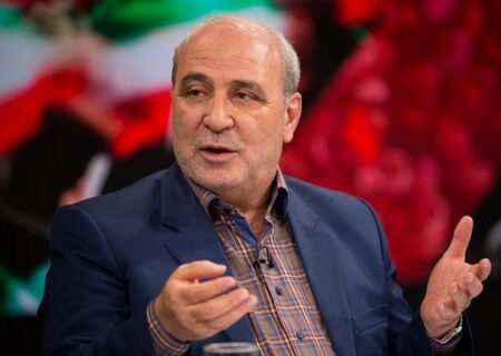 حاجی‌دلیگانی: عملکرد نامطلوب وزیر صمت تولید را با چالش مواجه کرده است