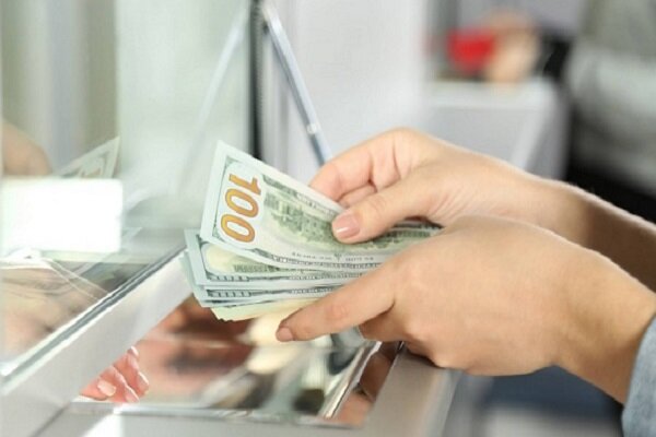 حذف «دلار توافقی» تکذیب شد؛ نرخ تالار اول و دوم روزانه اعلام میشود