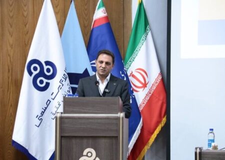 توسعه اقتصادی باید رفاه و کاهش فقر را به همراه داشته باشد