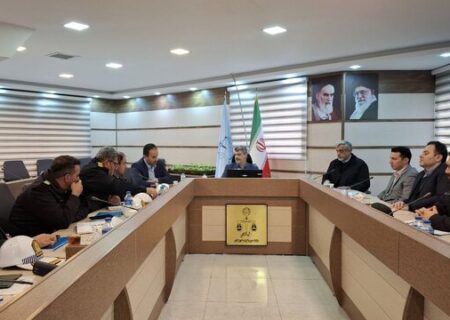 فرماندار رشت: ساماندهی دستفروشان در حریم راه‌ها موجب کاهش بار ترافیکی می‌شود