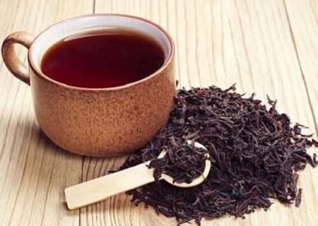 آیا نوشیدن چای داغ در اول صبح به بهبود عفونت معده کمک می‌کند