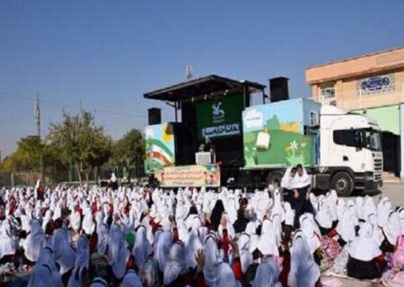 تماشاخانه سیار کانون پرورش فکری کودکان به شهرهای ساحلی می‌رود