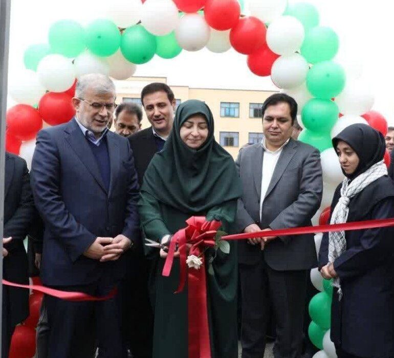 افتتاح و بهرهبرداری از پروژههای شاخص محیطزیستی در البرز با حضور معاون رئیسجمهور؛ تقویت پایش هوا و حمایت از تولید سبز