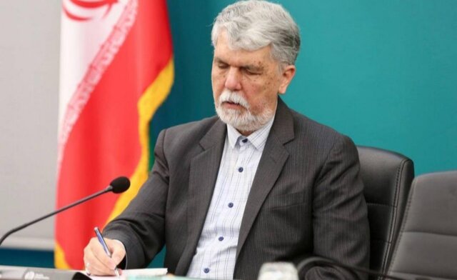 انتقاد وزیر فرهنگ از ناهماهنگی در روایت‌سازی‌ جنگ