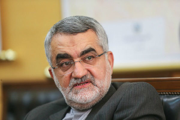 حق هستهای ما به آمریکا ربطی ندارد؛ از حاکمیت بر تنگه هرمز نمیگذریم