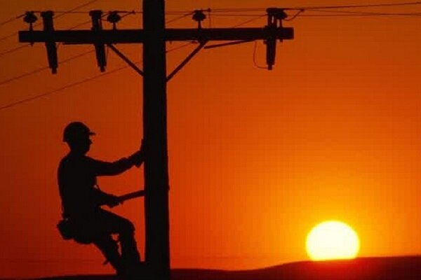 کاهش ۴۰ درصدی مصرف برق به صنایع اصفهان ابلاغ شد
