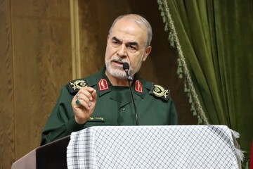 جوانی: ایران با اعمال حاکمیت بر تنگه هرمز متجاوزان را تنبیه می‌کند