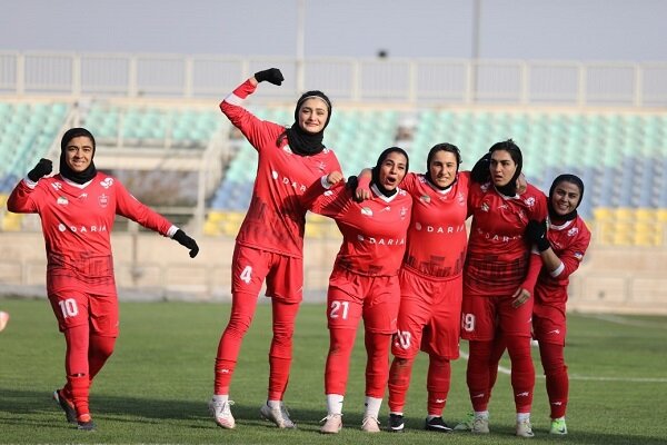 نیمکت داغ سرخ‌پوشان پایتخت