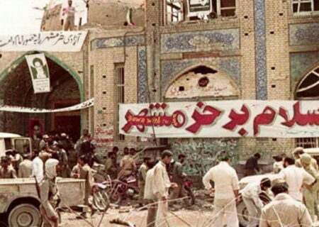 سوم خرداد؛ راه عزت و پیشرفت از مسیر خودباوری و وحدت می‌گذرد