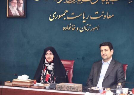 زنان از قطعی شبکه اینترنت بیشترین صدمه را دیده‌اند