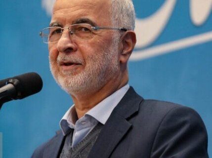 همه مدیران باید به بازسازی خسارات جنگی و حمایت از خانواده‌های شهدا اهتمام کنند