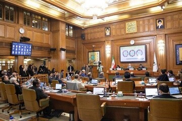 مخالفت شورای شهر تهران با رایگان شدن مترو و بی آر تی