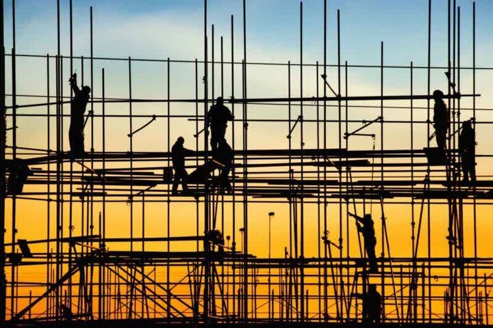 سرنوشت ۳۰۰ هزار کارگر ساختمانی در انتظار اصلاح قانون تأمین اجتماعی