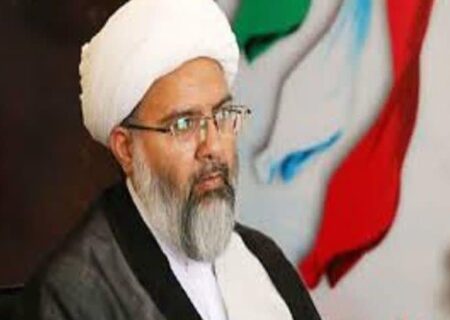وحدت ملی مهم‌ترین عامل پیروزی در برابر دشمن است