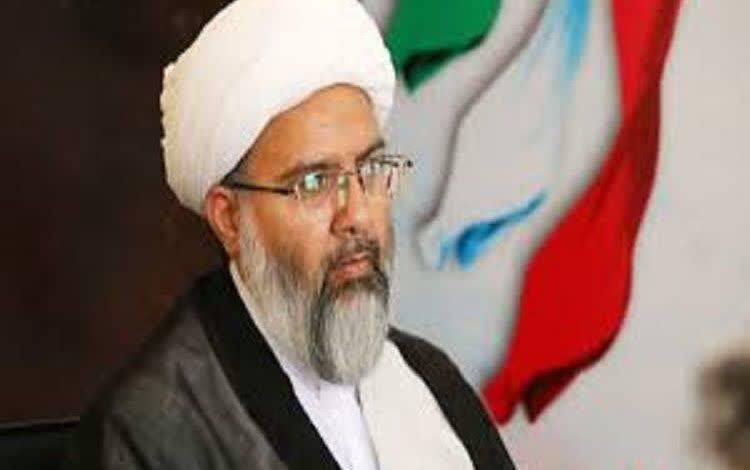 وحدت ملی مهم‌ترین عامل پیروزی در برابر دشمن است