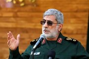 قاآنی: تشییع امام شهیدان در عراق خط سرخ خونخواهی را پررنگ‌تر می کند
