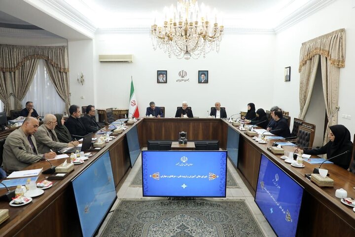 عارف: آموزش هوش مصنوعی و امنیت سایبری در مدارس یک ضرورت حیاتی است
