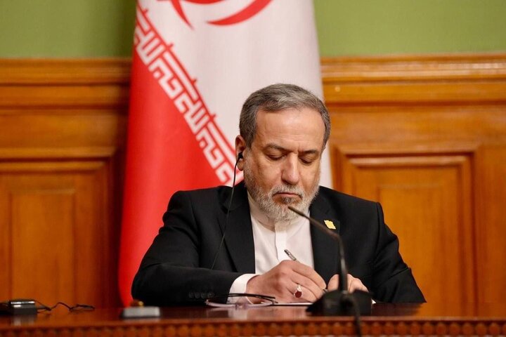 واکنش عراقچی به شهادت هموطنان مان در بندر خمیر