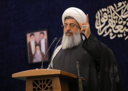 از مذاکره با آمریکا منفعتی حاصل نمی‌شود؛ قوای مسلح ضربه‌ای جبران‌ناپذیر به دشمن وارد کنند