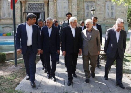 دشمن با هویت و تمدن ایرانی جنگید اما شکست خورد