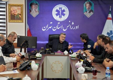 بازدید ظفرقندی از مرکز هدایت عملیات اورژانس تهران