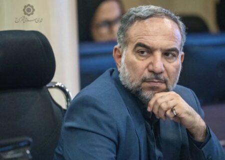 صدور مجوز ۸ طبقه در شهرک ظفر به تضییع حقوق عامه می‌انجامد