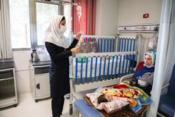 حمایت از پرستاران نباید در حد طرح مشکل باقی بماند
